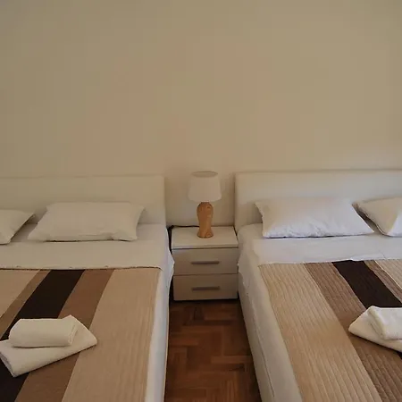 Target Apartment